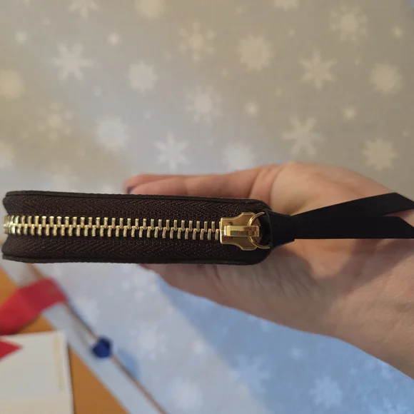 Louis Vuitton Reverse Monogram Clémence Wallet - Picture 5 of 10